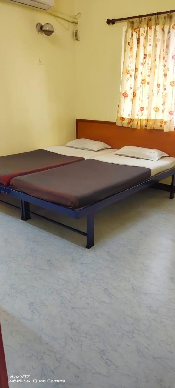 Hotel Parth Residency Колхапур Экстерьер фото