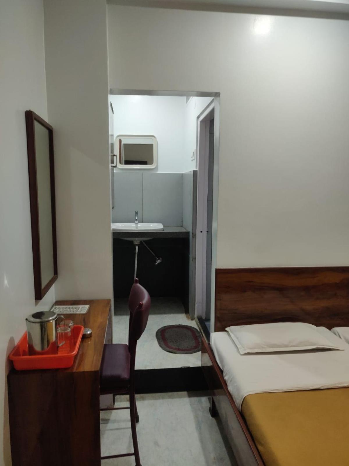 Hotel Parth Residency Колхапур Экстерьер фото